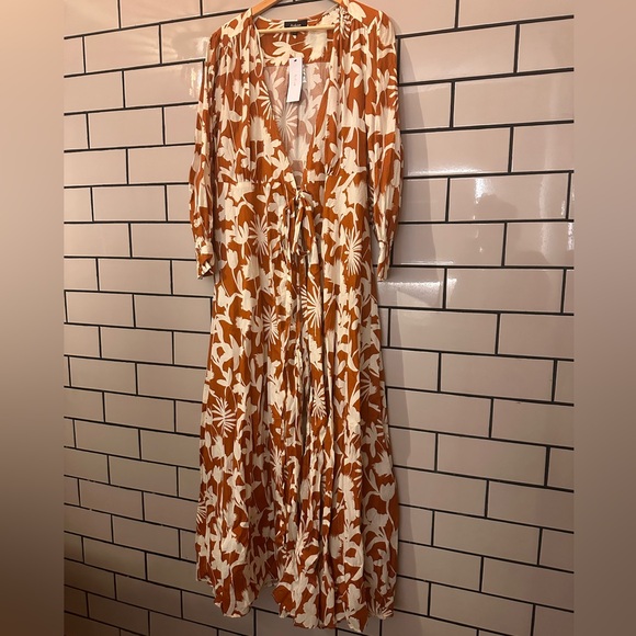 πAAKAA WRAP MAXI DRESSπ - Picture 7 of 12